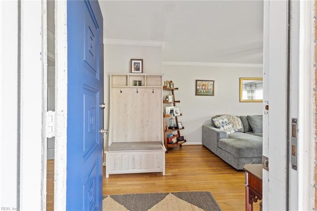 202 Bayberry LN, Yorktown, VA 23693