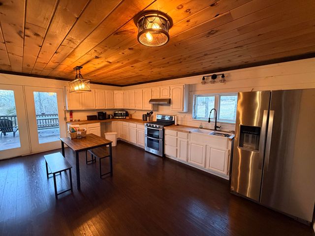 153 Private Road 204-184, Alton, MO 65606