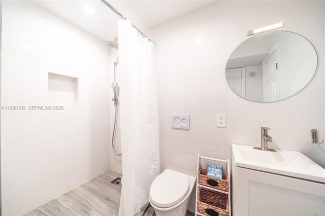 6301 Collins Avenue 2802, Miami Beach, FL 33141