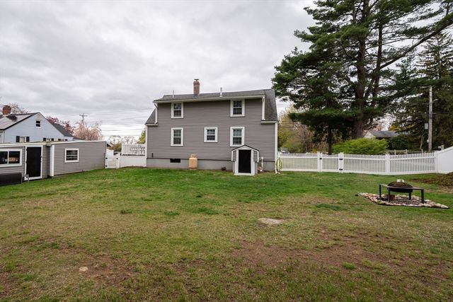 287 Purchase St, Milford, MA 01757
