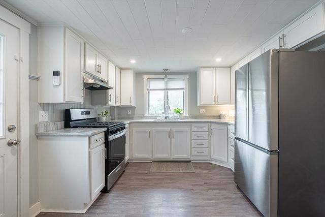 287 Purchase St, Milford, MA 01757