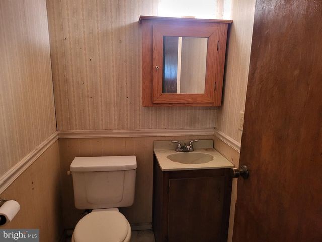 707 WYNDAMERE RD, Lewisberry, PA 17339