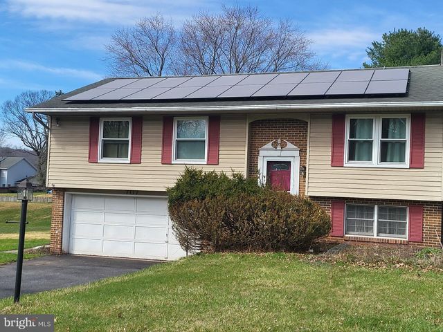 707 WYNDAMERE RD, Lewisberry, PA 17339