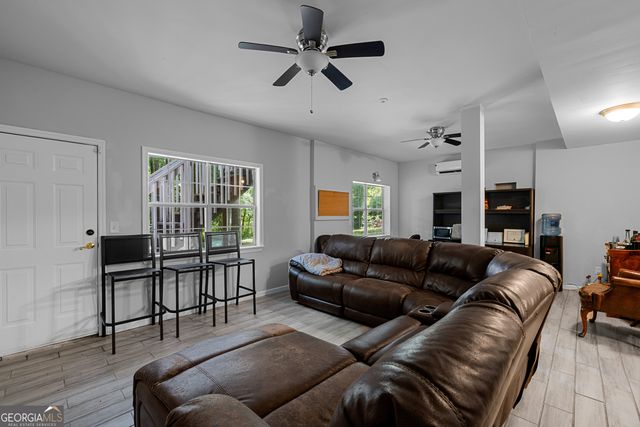 56 Montpelier Place, Sharpsburg, GA 30277