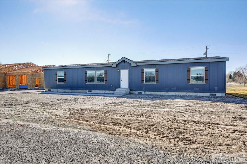 Image 3 of property listing at 751 Clark Drive, Blackfoot, ID 83221