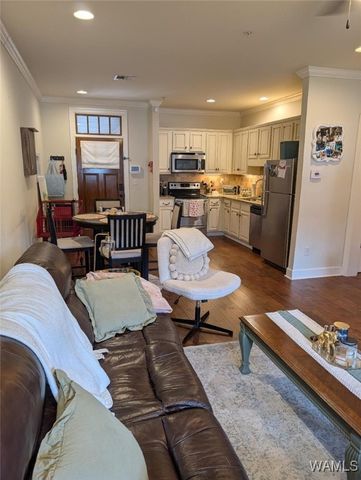 820 Frank Thomas 201, Tuscaloosa, AL 35401