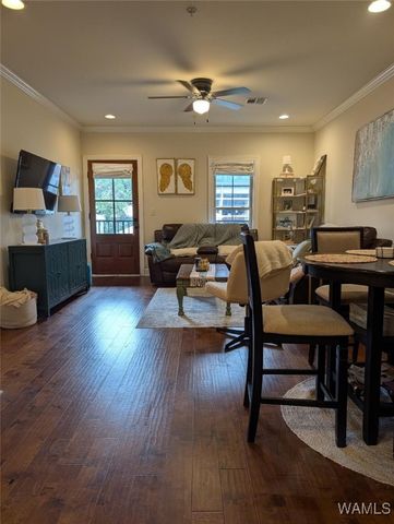 820 Frank Thomas 201, Tuscaloosa, AL 35401