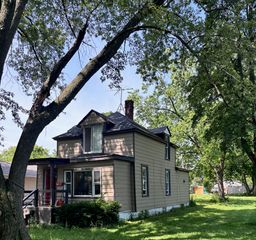 3216 Ezra Avenue, Zion, IL 60099