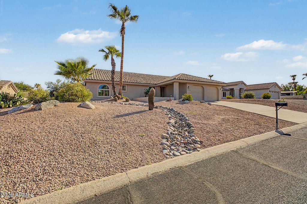 17449 E CALIENTE Drive, Fountain Hills, AZ 85268 — photo 2