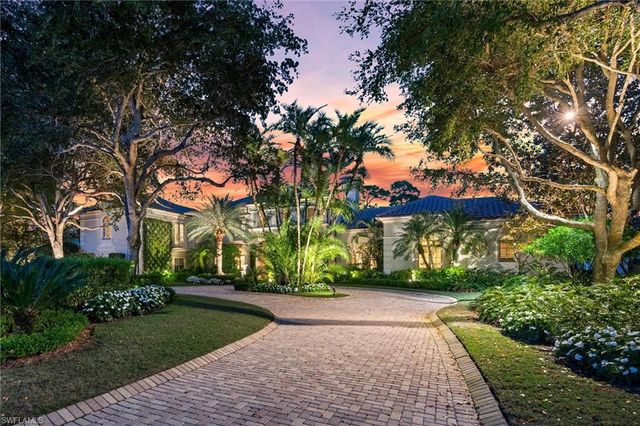 1132 Dormie DR, Naples, FL 34108