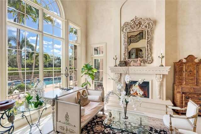 1132 Dormie DR, Naples, FL 34108