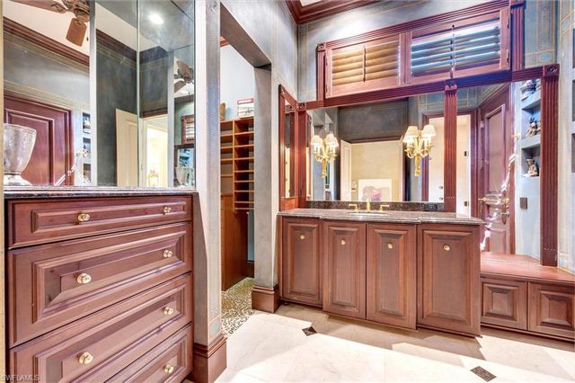 1132 Dormie DR, Naples, FL 34108