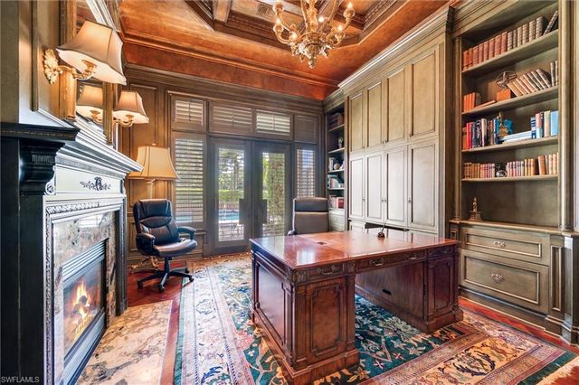 1132 Dormie DR, Naples, FL 34108