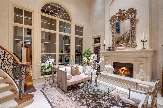 1132 Dormie DR, Naples, FL 34108