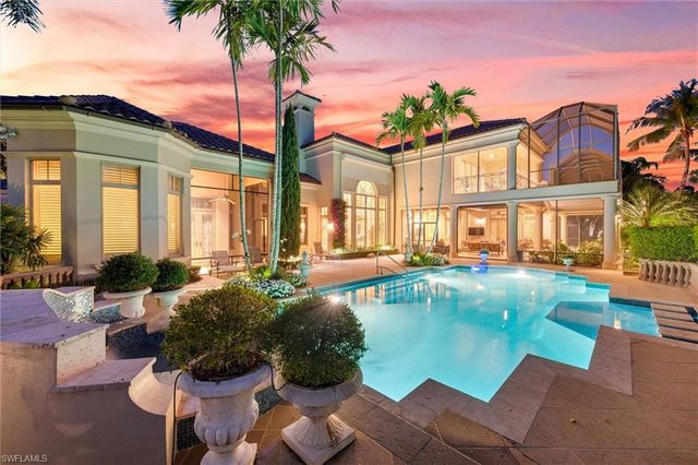 1132 Dormie DR, Naples, FL 34108