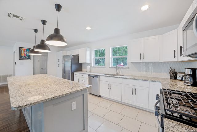 1803 San Angelo, San Antonio, TX 78201