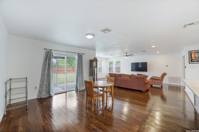 1803 San Angelo, San Antonio, TX 78201