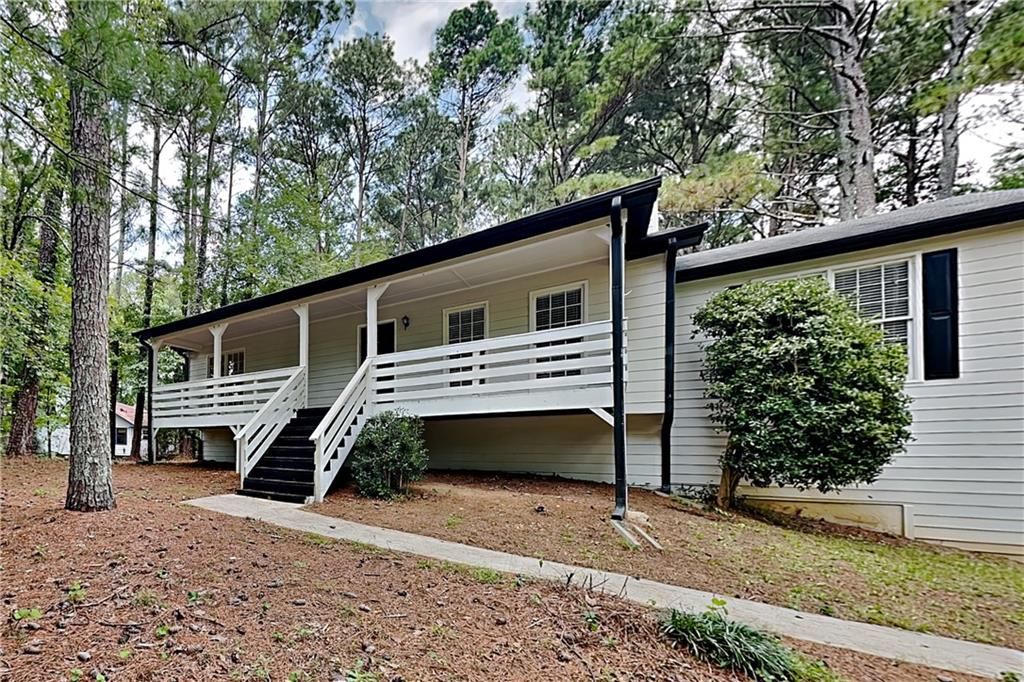 54 Presidential Drive, Dallas, GA 30157