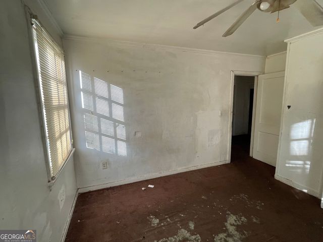 2112 Capital Street, Savannah, GA 31404