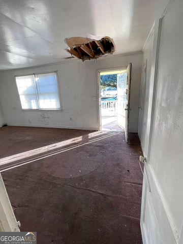 2112 Capital Street, Savannah, GA 31404