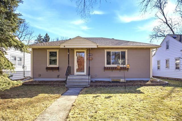 1249 2nd Street N, Fargo, ND 58102