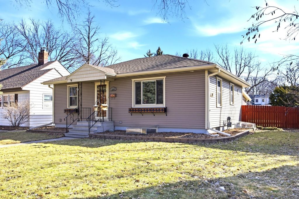 1249 2nd Street N, Fargo, ND 58102