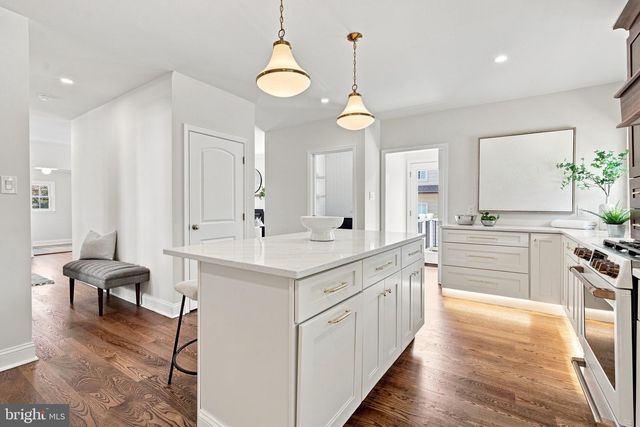 218 LINWOOD AVE, Ardmore, PA 19003