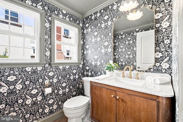 218 LINWOOD AVE, Ardmore, PA 19003