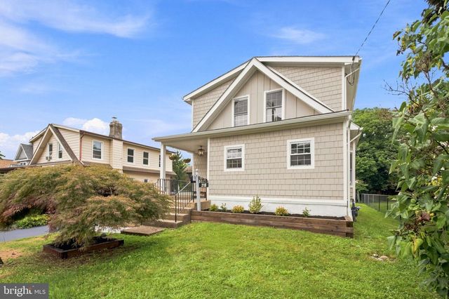 218 LINWOOD AVE, Ardmore, PA 19003