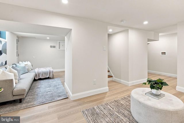 218 LINWOOD AVE, Ardmore, PA 19003