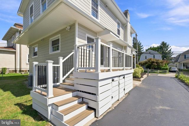 218 LINWOOD AVE, Ardmore, PA 19003