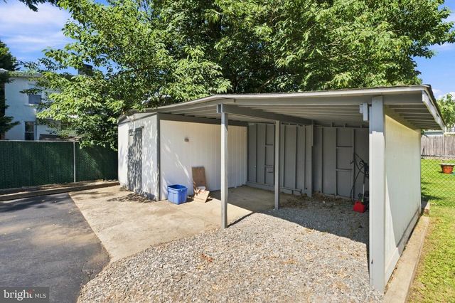 218 LINWOOD AVE, Ardmore, PA 19003
