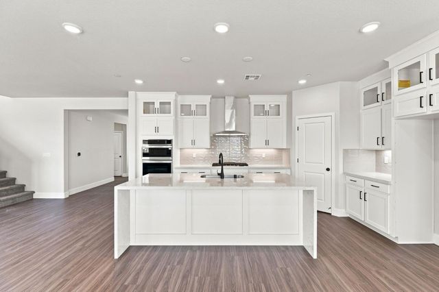 1170 Basecamp Dr, Lincoln, CA 95648
