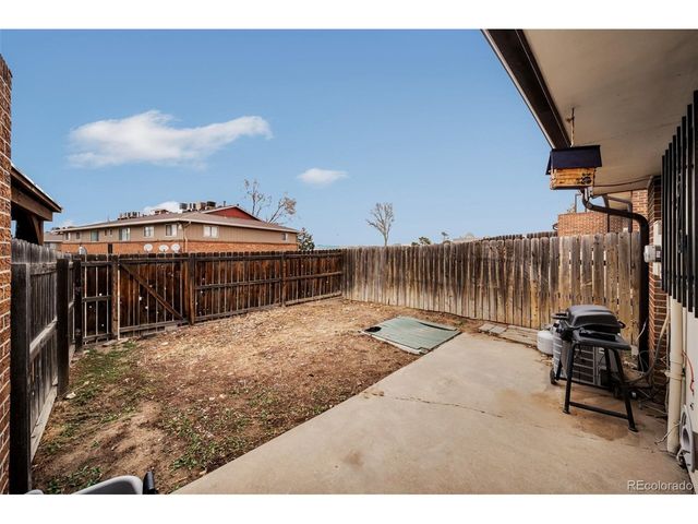 125 S 22nd Ave 14, Brighton, CO 80601