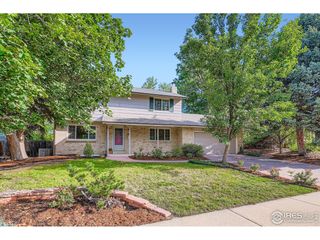 7711 Devonshire Ct, Boulder, CO 80301