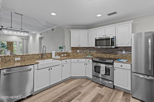 300 BERMUDA BAY Circle 308, Ponte Vedra Beach, FL 32082