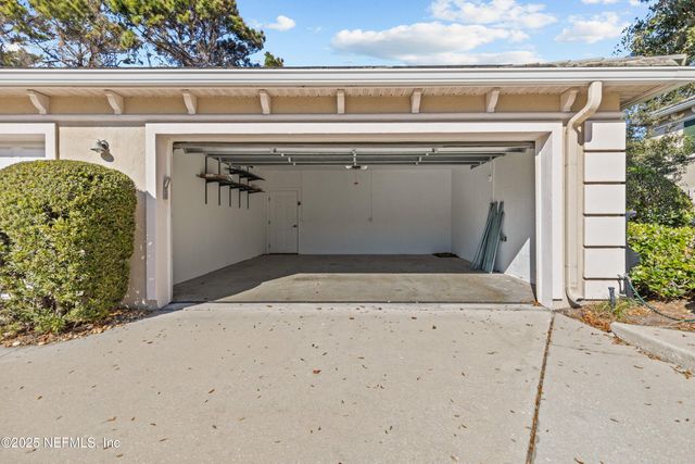 300 BERMUDA BAY Circle 308, Ponte Vedra Beach, FL 32082