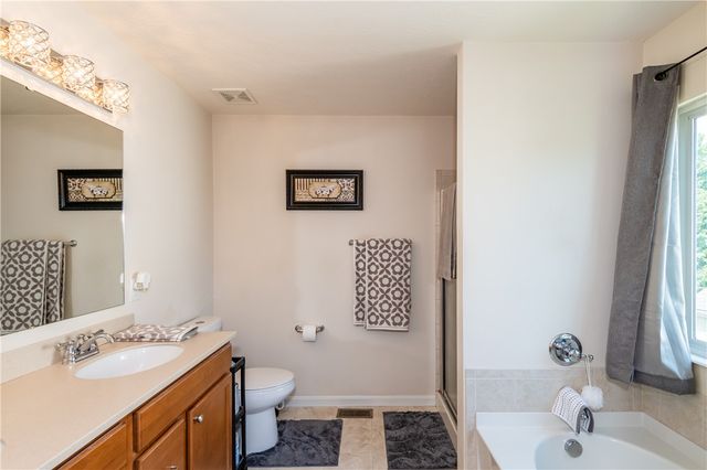 6590 Thistle Grove, Morrow, OH 45152