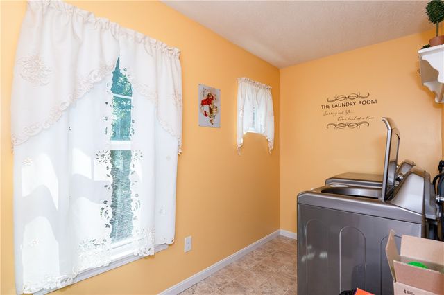 6590 Thistle Grove, Morrow, OH 45152