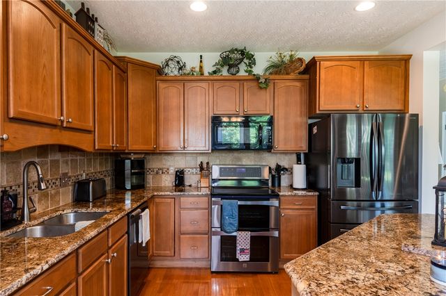 6590 Thistle Grove, Morrow, OH 45152