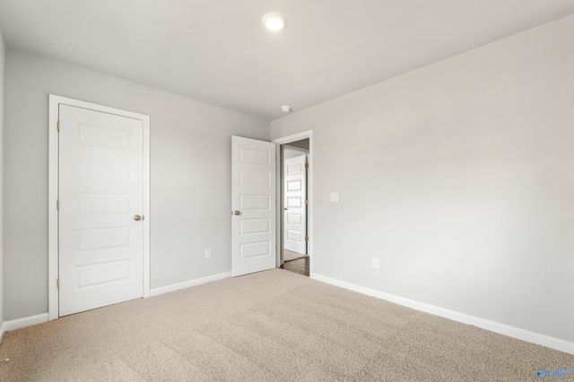 301 Spanish Moss Court, New Market, AL 35761