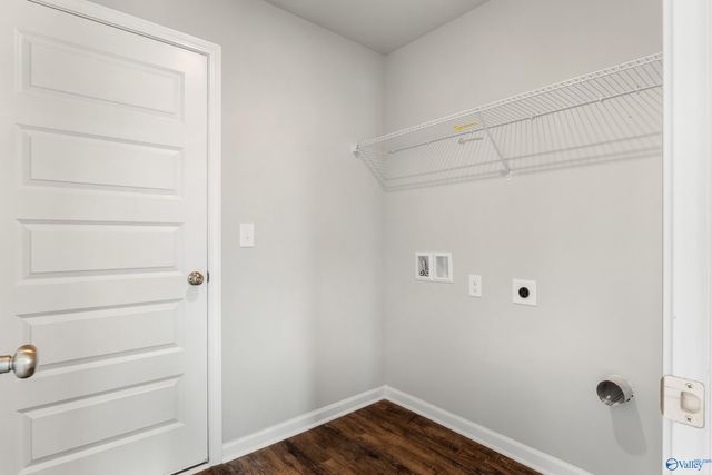 301 Spanish Moss Court, New Market, AL 35761