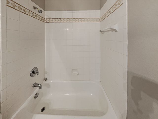 8152 Black Ash Drive, Fort Worth, TX 76131