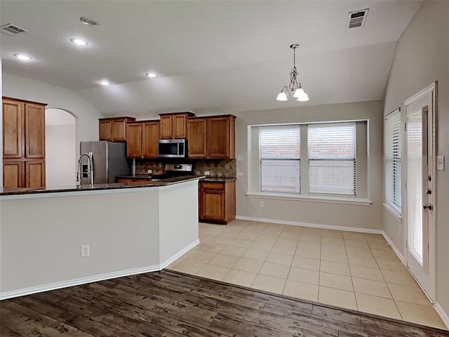 8152 Black Ash Drive, Fort Worth, TX 76131
