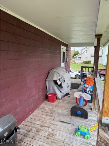 2102 16th Street NE, Canton, OH 44705