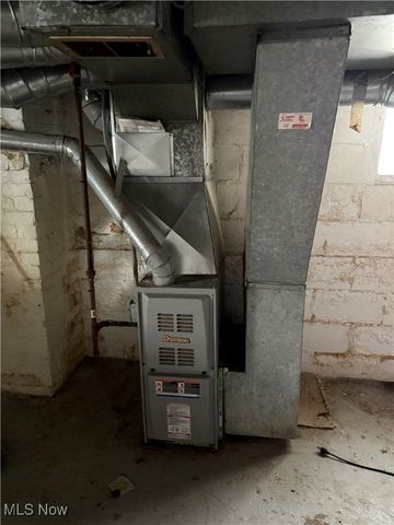 2102 16th Street NE, Canton, OH 44705