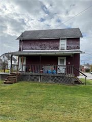 2102 16th Street NE, Canton, OH 44705