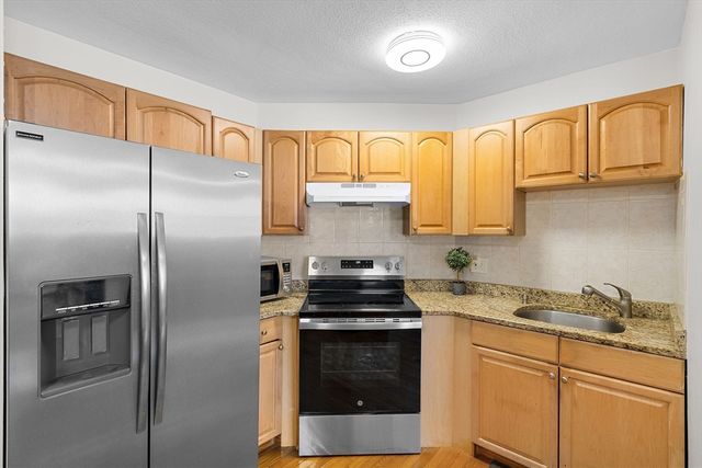 46 Adams St C5, Boston, MA 02122