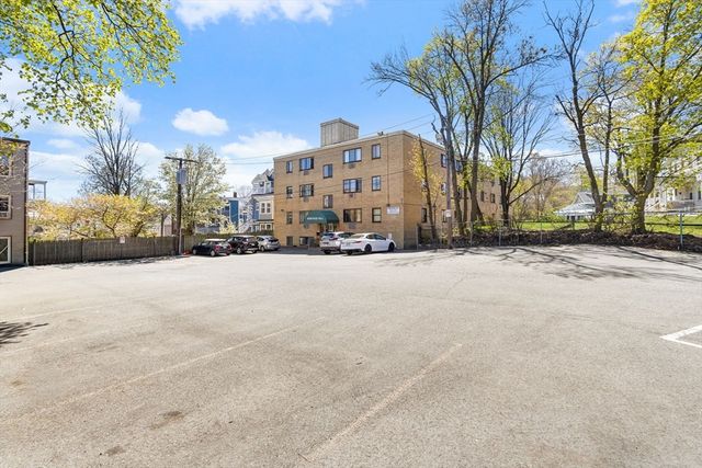 46 Adams St C5, Boston, MA 02122