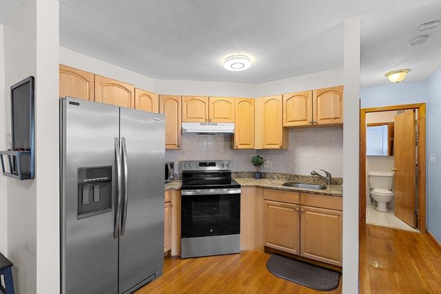 46 Adams St C5, Boston, MA 02122
